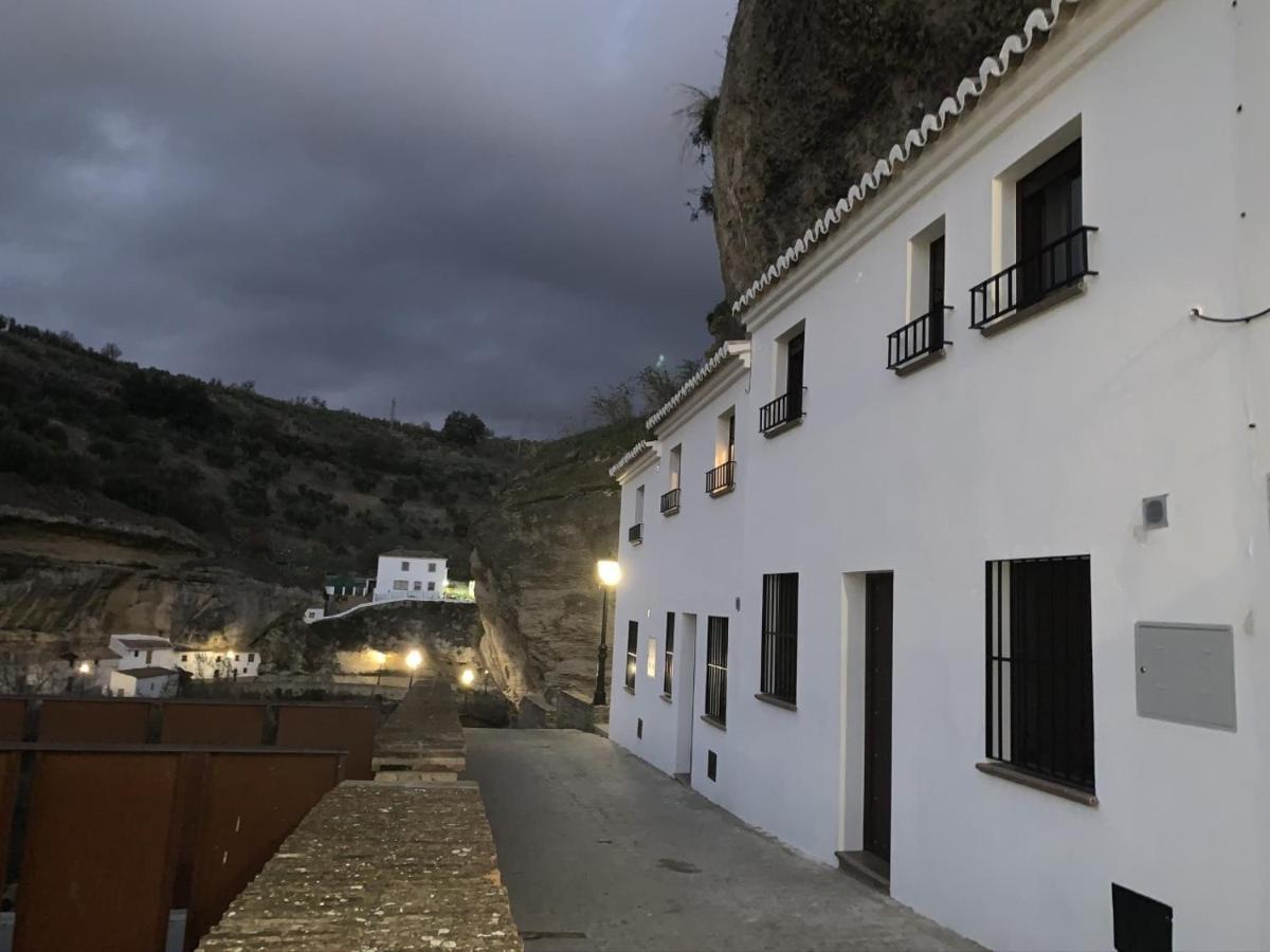 Apartamentos3Cuevas Setenil De Las Bodegas Luaran gambar
